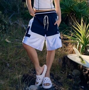 NEW FREE PEOPLE MOVEMENT DRAFT PICK SHORTS SIZE SMALL $98